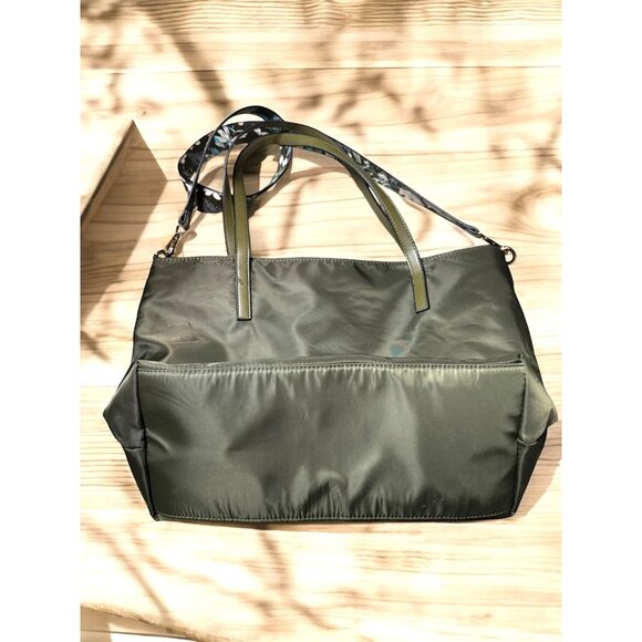 Monogrammed Green Tote Bag With Floral Shoulder Strap & Double Handles - Picture 6 of 8